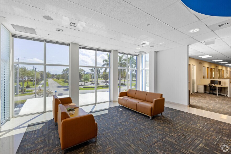 More Photos Of 3998 FAU Blvd, Boca Raton Unknown For Lease