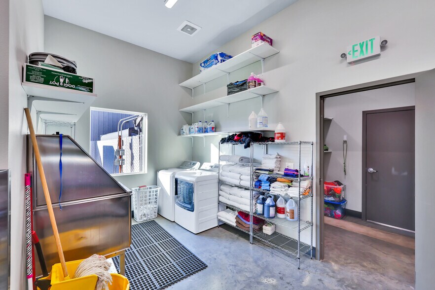 More Photos Of 16614 E Sprague Ave, Veradale Freestanding For Sale