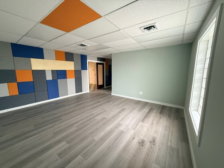 More Photos Of 1525 Parkway Ave, Trenton Manufacturing For Lease