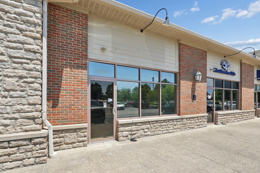 More Photos Of 201 Clint St, Pickerington Storefront For Lease