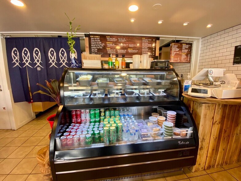 More Photos Of 98-199 Kamehameha Hwy, Aiea Restaurant For Lease