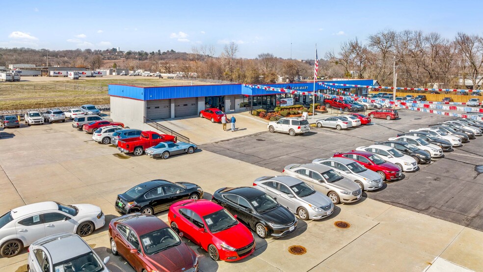 Primary Photo Of 4006 Towson Ave, Fort Smith Auto Dealership For Sale