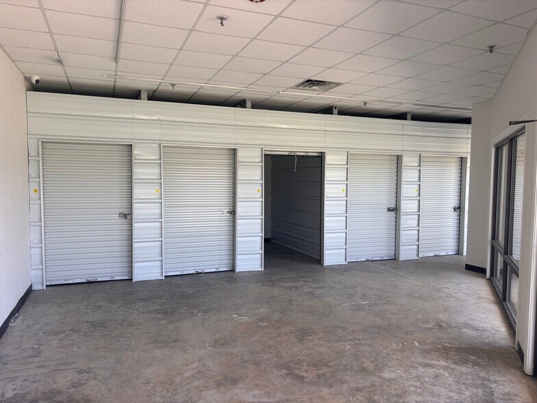 More Photos Of 3003 Scarlett St, Brunswick Office For Sale