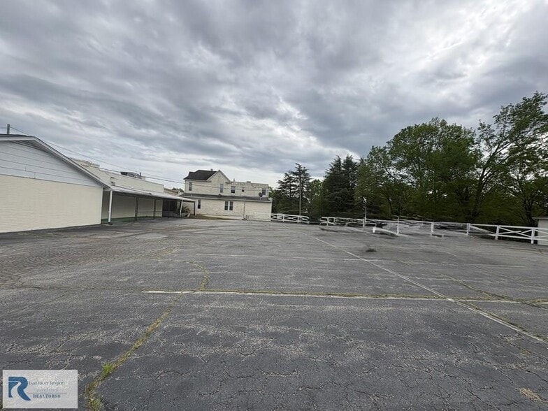 More Photos Of 2025 N Main St, Danville Religious Facility For Sale