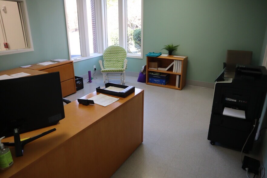 More Photos Of 7950 Nations Ford Rd, Charlotte Medical For Sale