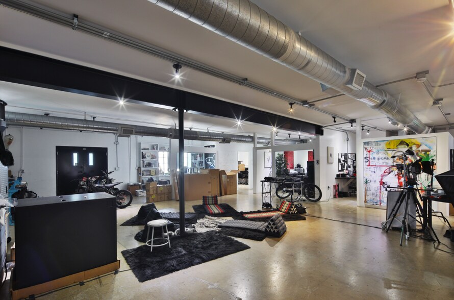 More Photos Of 2217-2219 Main St, Santa Monica Loft Creative Space For Lease