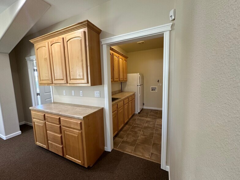 More Photos Of 24400 Old 44 Dr, Millville Flex For Sale