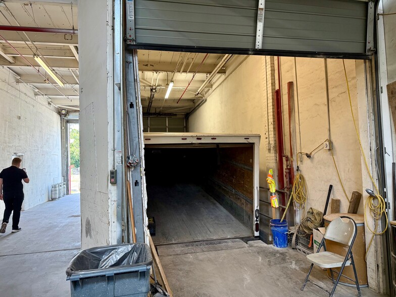 More Photos Of 41-55 Montgomery St, Belleville Warehouse For Lease
