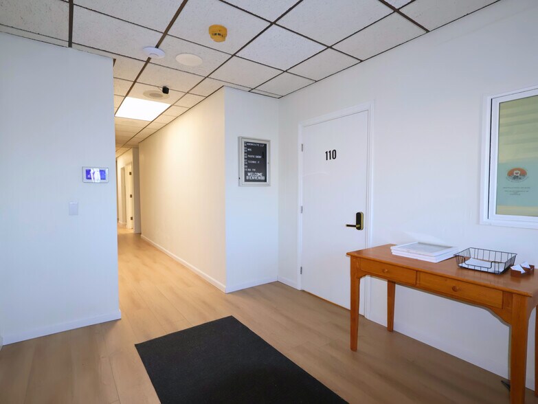 More Photos Of 311 E Washington Ave, Escondido Office For Lease