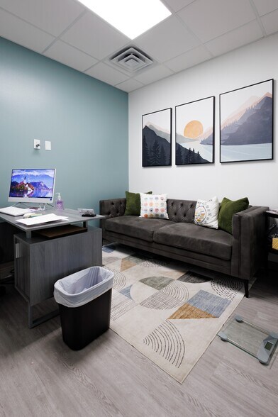 More Photos Of 101 Grant Pl, Lowell Medical For Lease