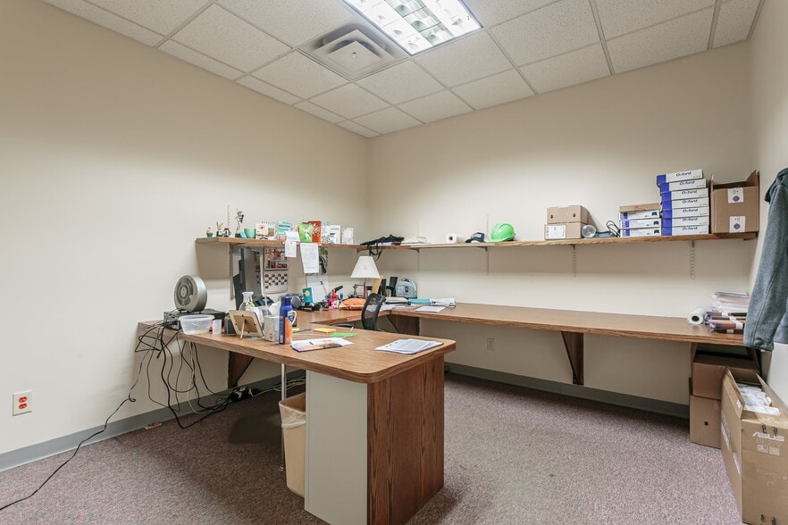 More Photos Of 300 Buell Rd, Rochester Loft Creative Space For Sale