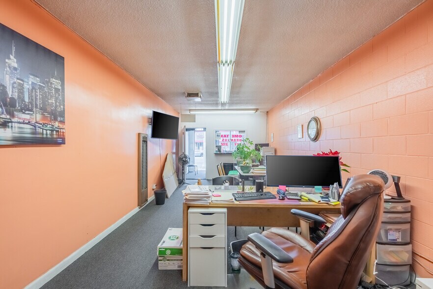 More Photos Of 11638 Atlantic Ave, Lynwood Storefront Retail Office For Sale