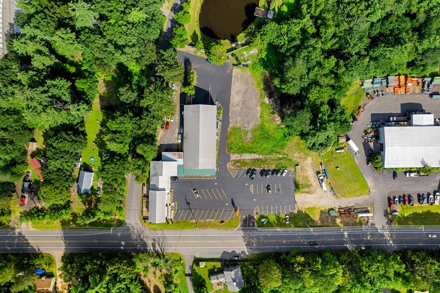 More Photos Of 313 Route 125, Brentwood Light Distribution For Lease