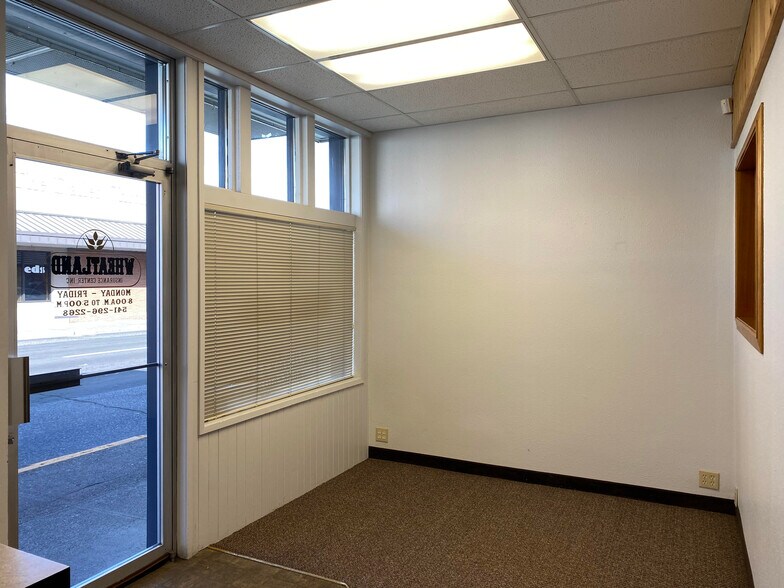 More Photos Of 312 E 3rd St, The Dalles Office For Lease