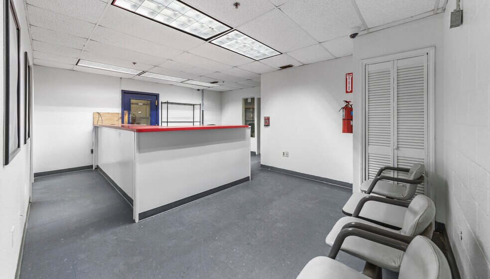 More Photos Of 2900 W. Business HWY 83, Mc Allen Warehouse For Lease