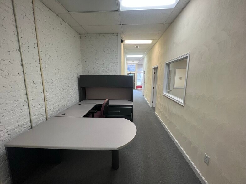 More Photos Of 728-730 High St, Portsmouth Storefront Retail Office For Lease