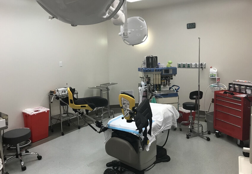 More Photos Of 2155 E Conference Dr, Tempe Medical For Lease