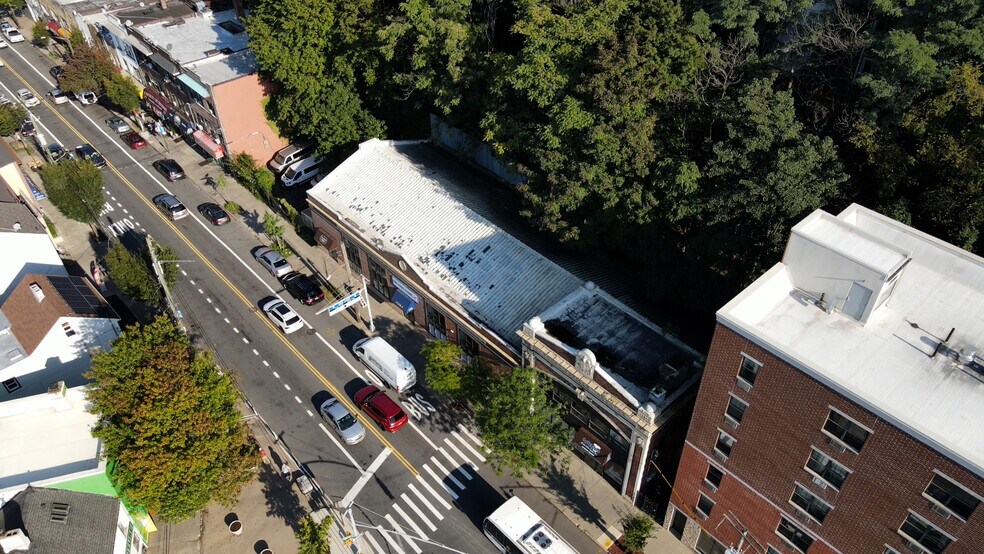 More Photos Of 120 Victory Blvd, Staten Island Medical For Sale