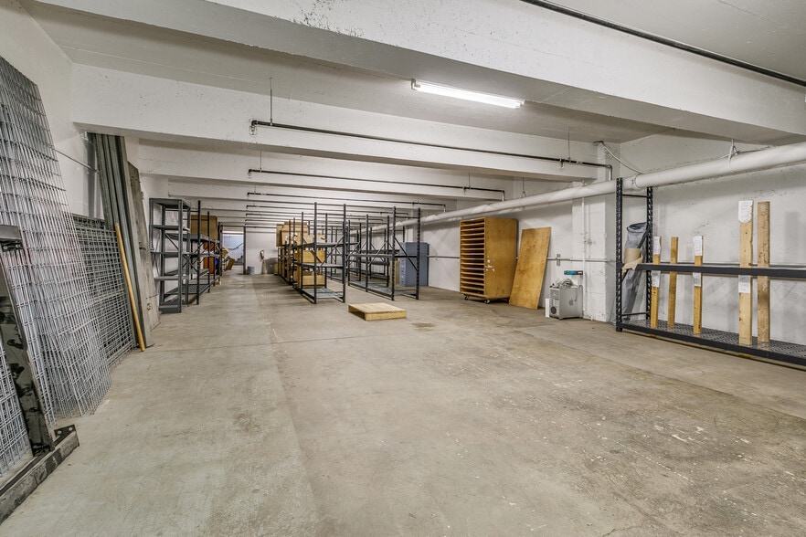 More Photos Of 2336 Territorial Rd, Saint Paul Warehouse For Sale