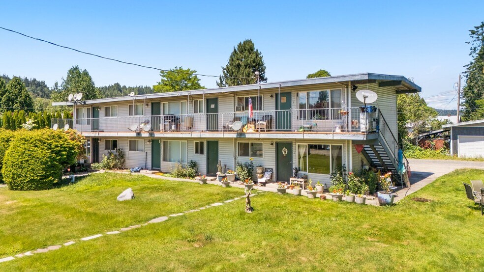 More Photos Of 31624 W Rutherford St, Carnation Apartments For Sale