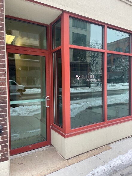 More Photos Of 305 2nd St SE, Cedar Rapids Office Residential For Lease