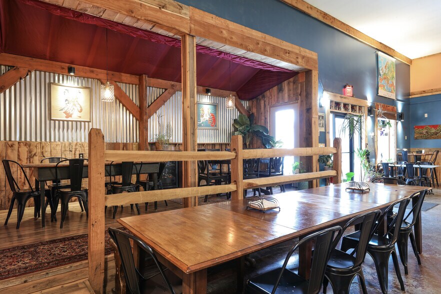 More Photos Of 16454 Appalachian Hwy, Thomas Restaurant For Sale