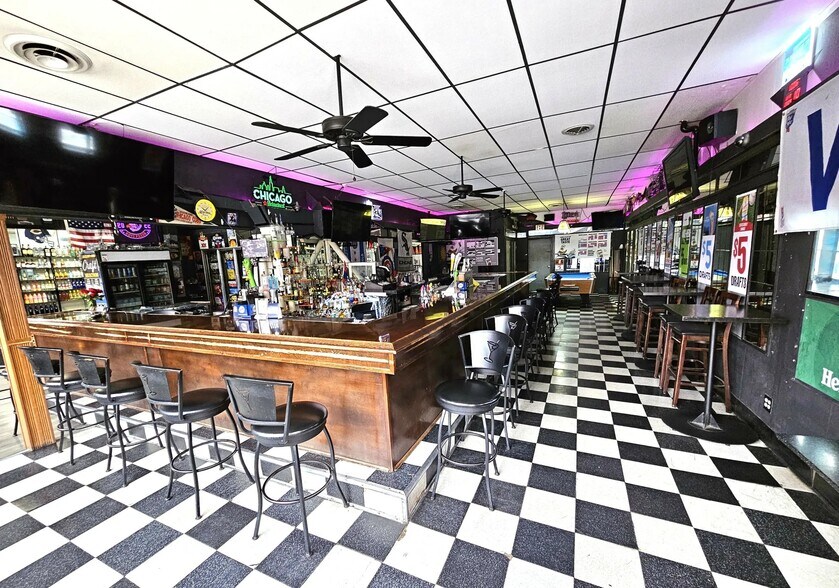 More Photos Of 3528-3532 N Pulaski Rd, Chicago Storefront For Sale