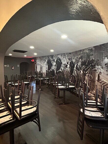 More Photos Of 3428 Meramec St, Saint Louis Restaurant For Lease