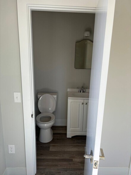 More Photos Of 17 Water St, Milford Office For Lease