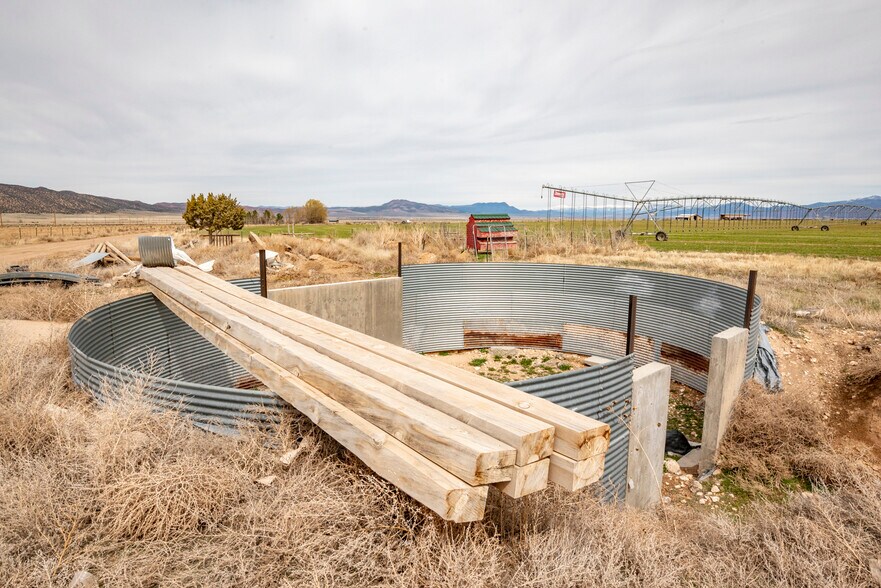 More Photos Of 700 N Center Street, Summit Land For Sale