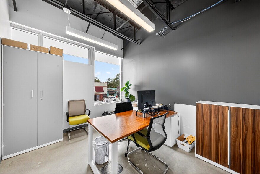 More Photos Of 7630 Biscayne Blvd, Miami Office For Lease