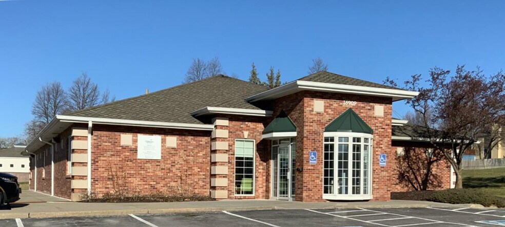Primary Photo Of 16909 Q St, Omaha Medical For Sale