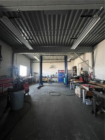 More Photos Of 1399 Military Rd, Tonawanda Warehouse For Sale