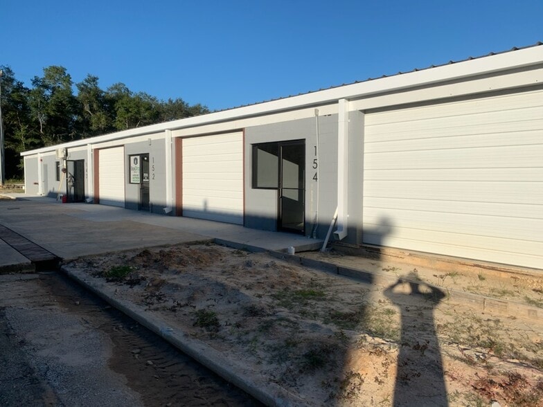 More Photos Of 140 Palm St NE, Live Oak Manufacturing For Lease