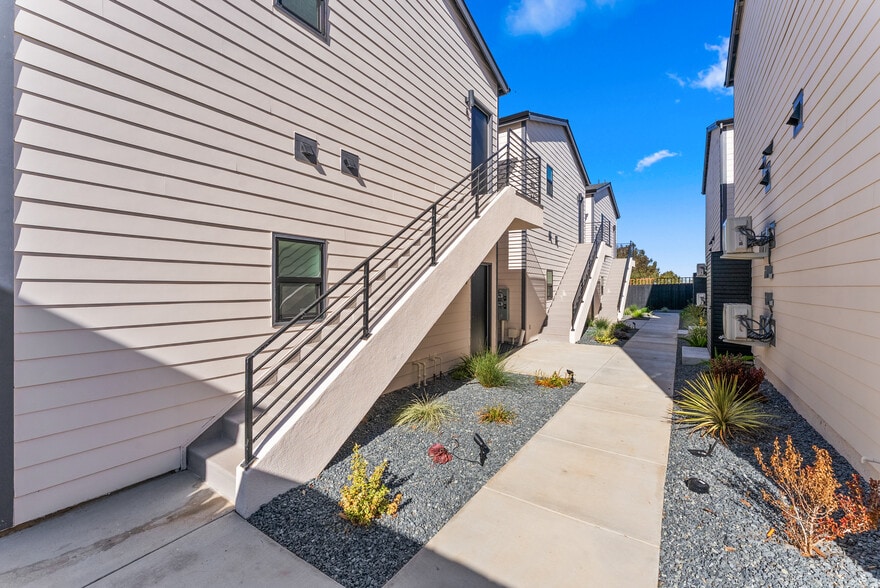 More Photos Of 832 Desty St, San Diego Apartments For Sale