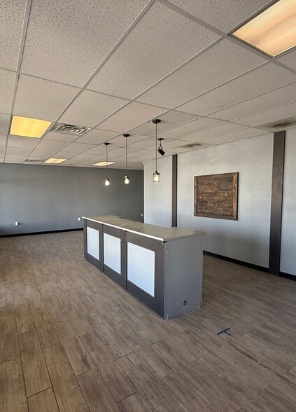 More Photos Of 5300-5320 Menaul Blvd NE, Albuquerque Storefront Retail Office For Lease