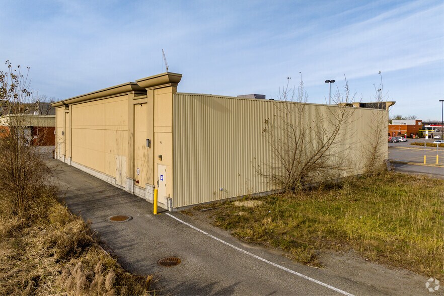 More Photos Of 155 Montée Masson, Mascouche Unknown For Lease