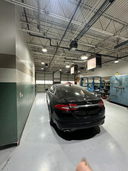 More Photos Of 8819 E 350 Hwy, Raytown Auto Dealership For Sale