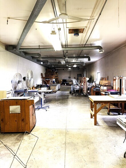 More Photos Of 1309 S Nebo Rd, Muncie Freestanding For Sale