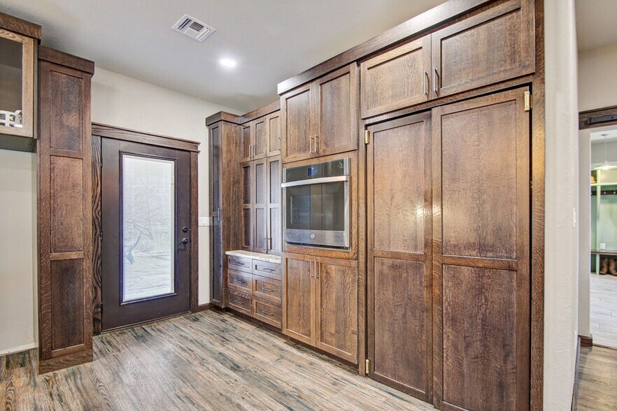 More Photos Of 4748 N 4318, Pryor Flex For Sale