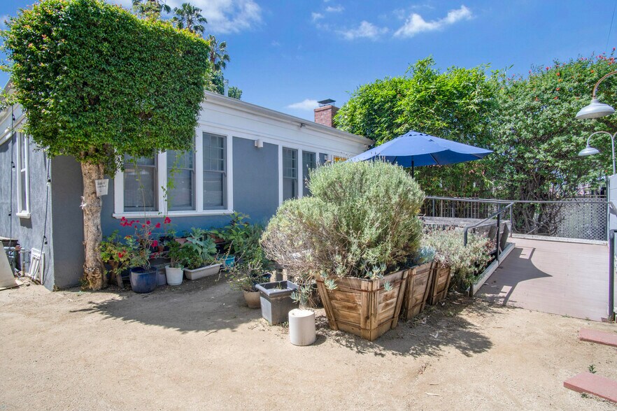 More Photos Of 4760 York Blvd, Los Angeles Office For Sale
