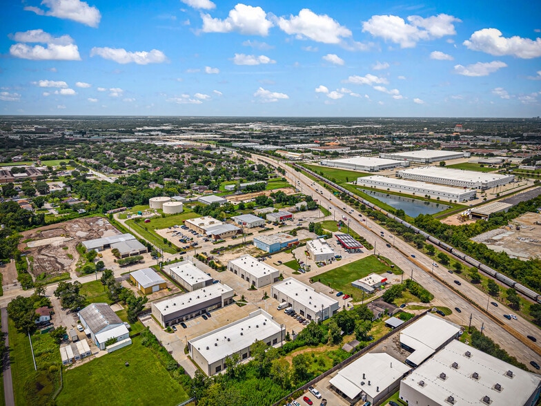 More Photos Of 203 Brand Ln, Stafford Office Residential For Sale