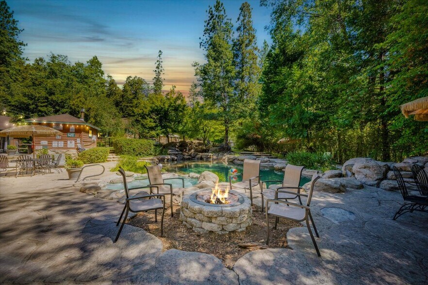 More Photos Of 22732 Middle Camp rd, Sonora Hotel For Sale