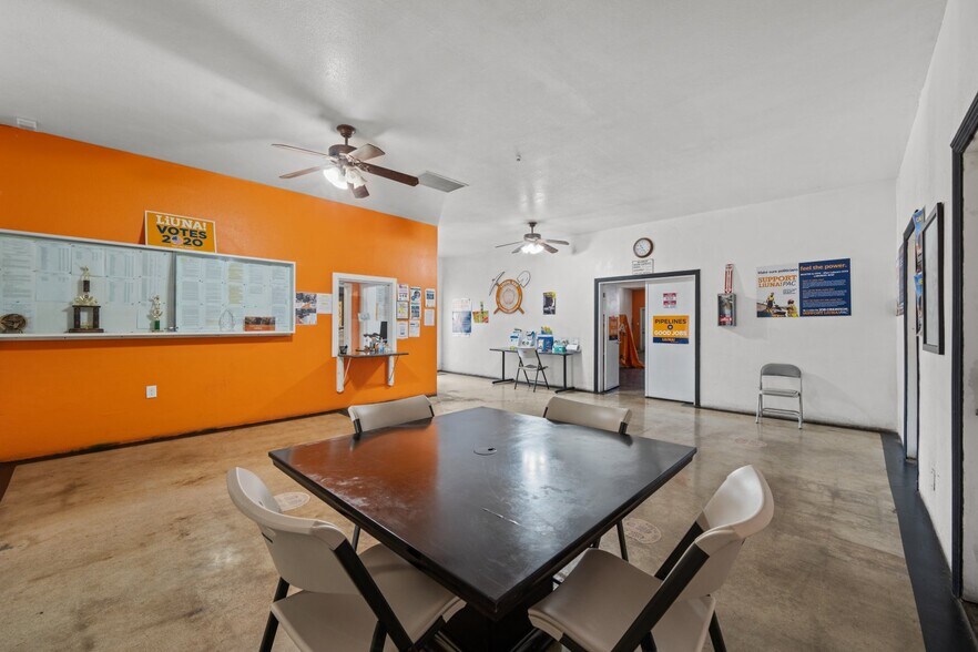 More Photos Of 2201 H St, Bakersfield Office For Sale