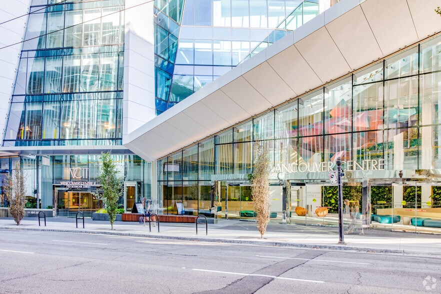 More Photos Of 733 Seymour St, Vancouver Office For Lease