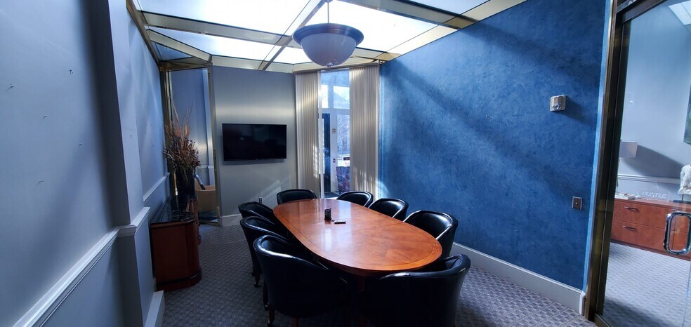 More Photos Of 341 3rd St, Macon-Bibb Loft Creative Space For Sale