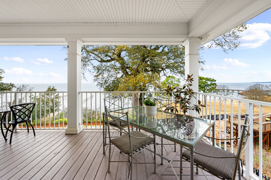 More Photos Of 202 S Mobile St, Fairhope Hospitality For Sale