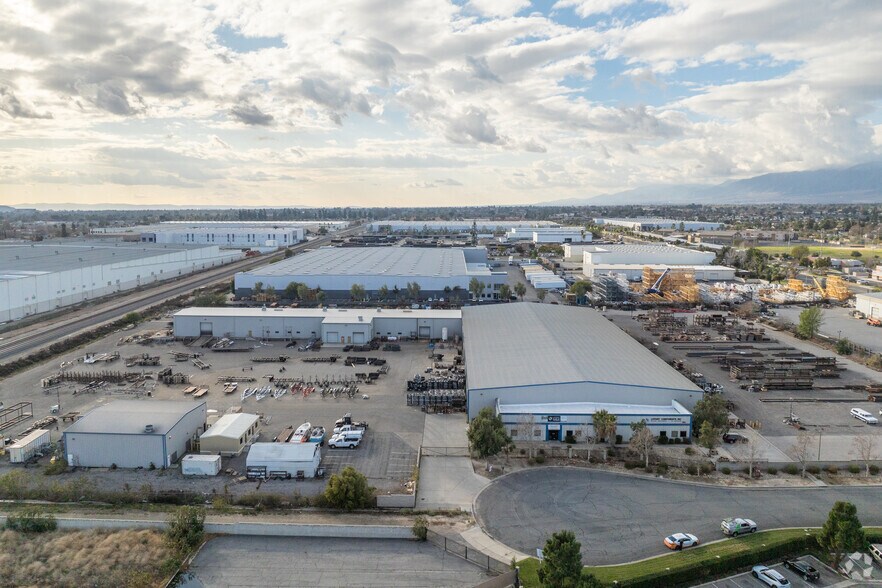 More Photos Of 168 S Spruce Ave, Rialto Warehouse For Sale