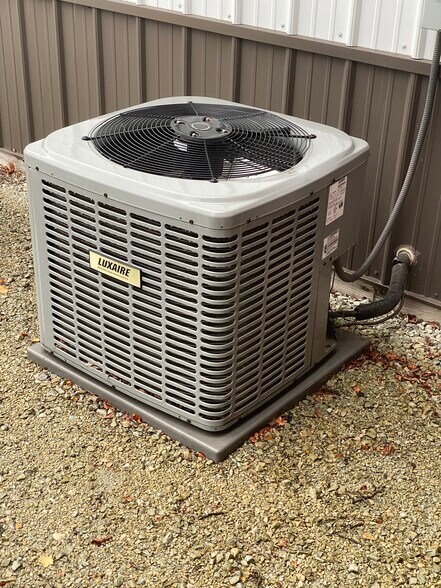 More Photos Of 405 Madison St, Rochester Light Distribution For Sale