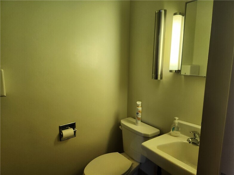 More Photos Of 104 Main St, Black River Falls Flex For Sale